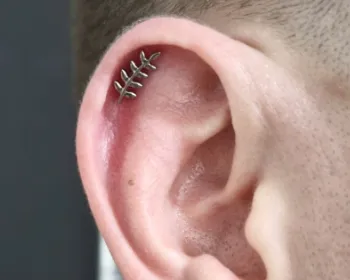 Tatoueur Bordeaux Saint-Michel Le Perce Muraille.