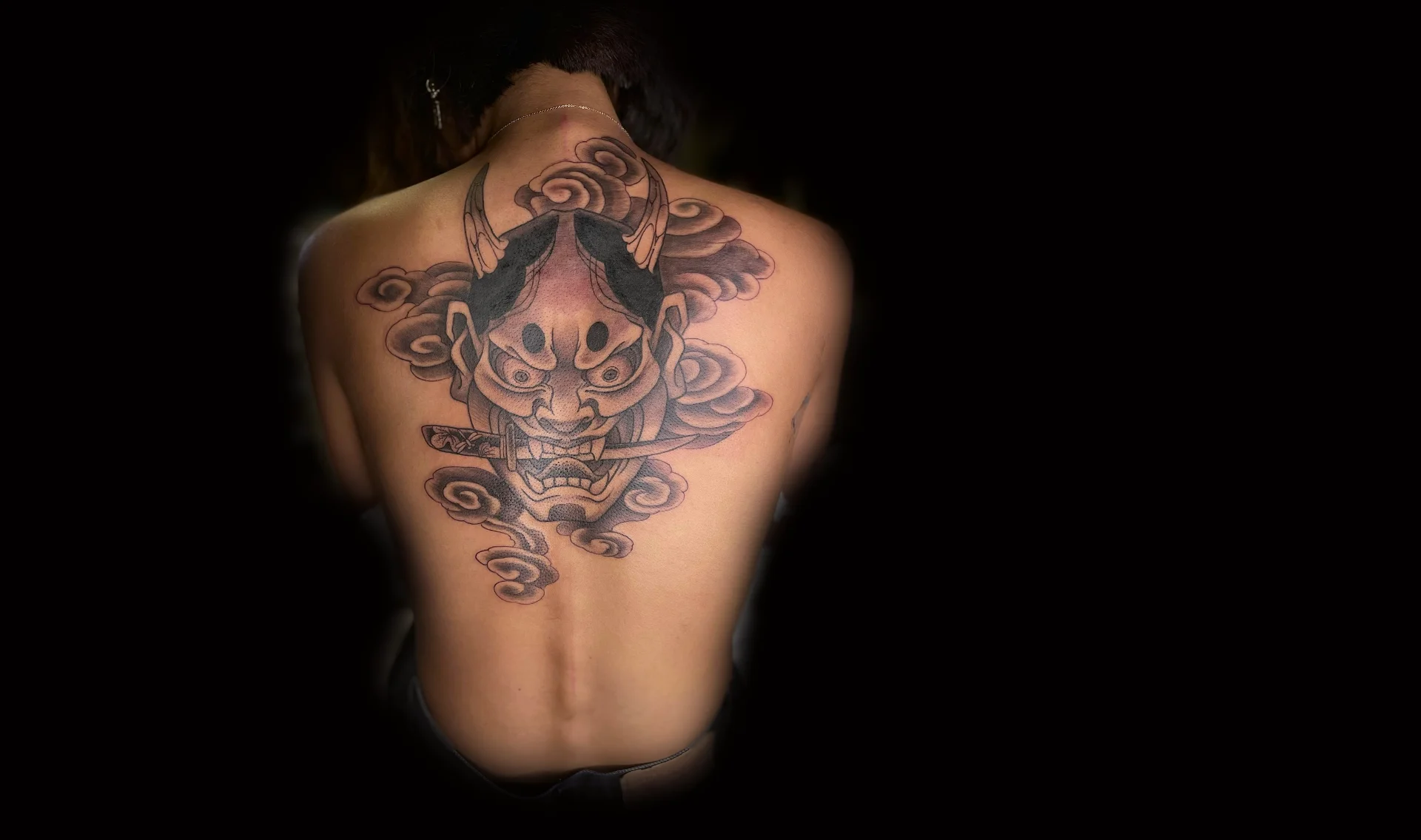 Tatoueur Bordeaux St-Michel - Salon de Tatouage & Piercing | Le Perce Muraille