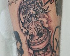 Tatoueurs en guests à Bordeaux au Perce Muraille.