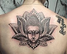 Tatoueurs en guests à Bordeaux au Perce Muraille.