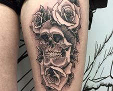 Tatoueurs en guests à Bordeaux au Perce Muraille.