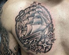 Tatoueurs en guests à Bordeaux au Perce Muraille.