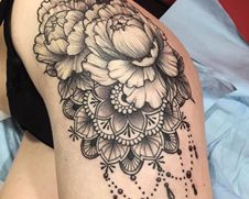 Tatoueurs en guests à Bordeaux au Perce Muraille.