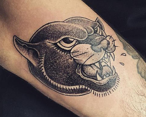 Salon de tatouage, tatoueur à Bordeaux - Shop St Michel (33).