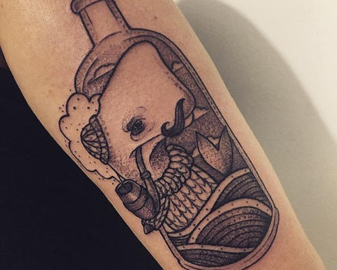 Salon de tatouage, tatoueur à Bordeaux - Shop St Michel (33).