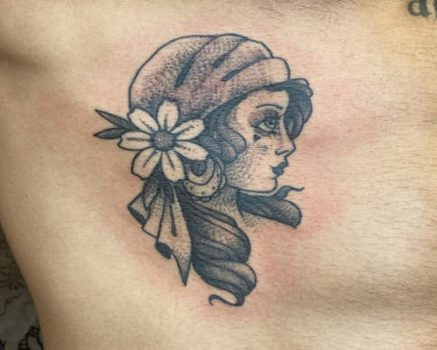 Salon de tatouage, tatoueur à Bordeaux - Shop St Michel (33).