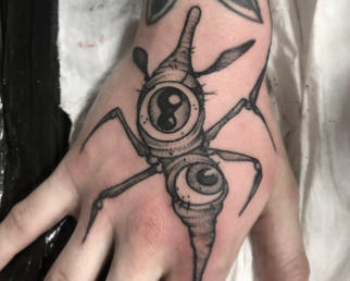 Salon de tatouage, tatoueur à Bordeaux - Shop St Michel (33).