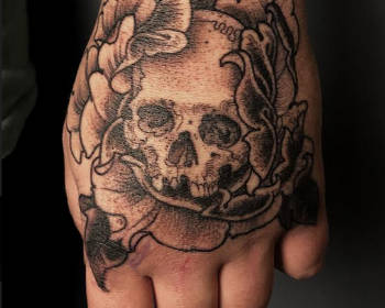 Salon de tatouage, tatoueur à Bordeaux - Shop St Michel (33).