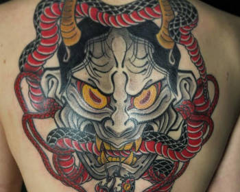 Salon de tatouage, tatoueur à Bordeaux - Shop St Michel (33).