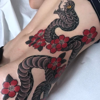 Piercings et Tatouages à Bordeaux, pierceur et tatoueur.